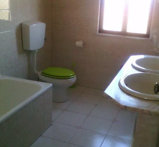 Bartoni بيت للعطل ألخيزور